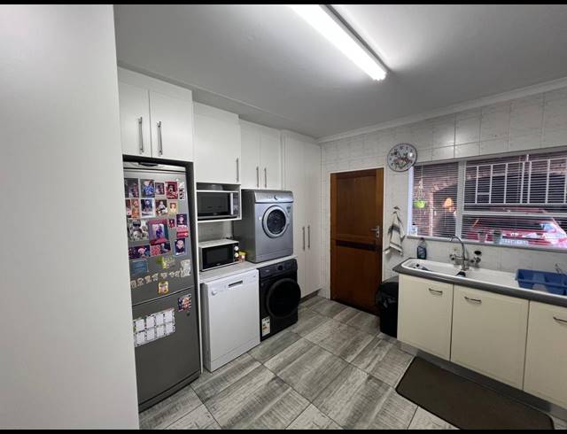 3 BEDROOM TOWNHOUSE FOR SALE IN THREE RIVERS